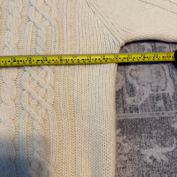 Northern Isles Virgin Wool Cable Knit Fisherman Sweater Medium Long Sleeves Cozy - Picture 7 of 7